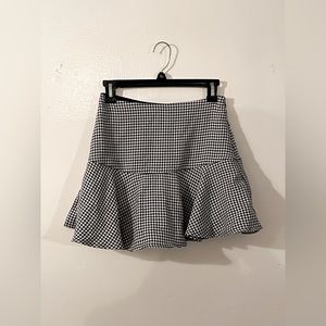 flouncy houndstooth mini-skirt